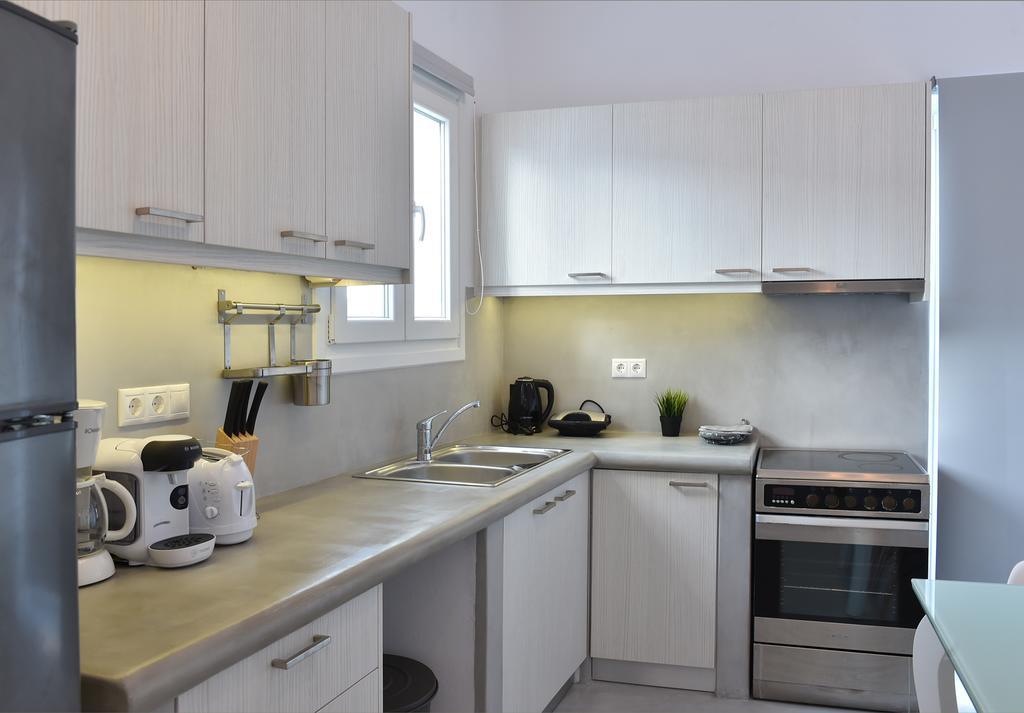 The Local House Apartment Parikia  Exterior photo